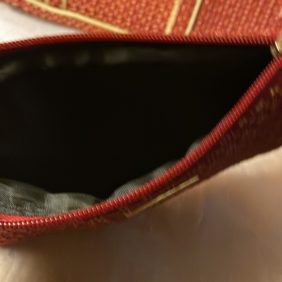 Celebrity travel bag w/handles & matching makeup bag. rusty red with gold trim - Picture 5 of 9